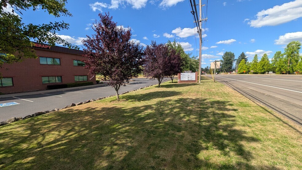 More Photos Of 20055 SW Pacific Hwy, Sherwood Office For Lease