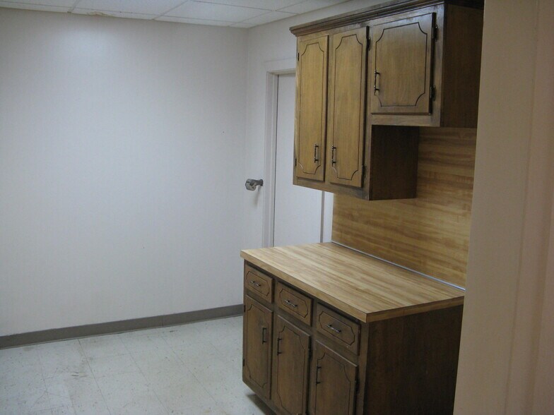 More Photos Of 403 Nash St, Louisburg Bank For Lease