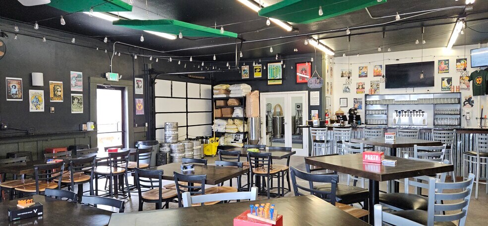 More Photos Of 102 Campbell Ln, Ridgway General Retail For Sale