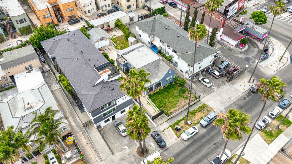 More Photos Of 241 N Catalina St, Los Angeles Land For Sale
