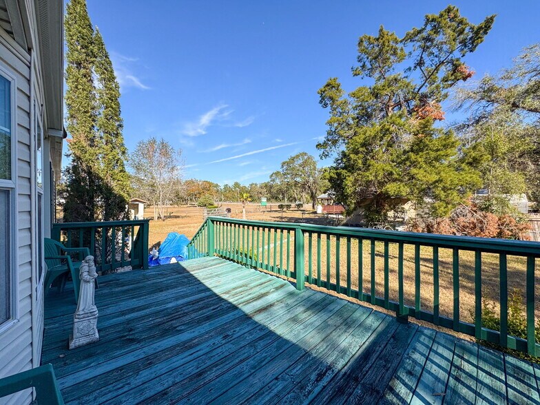 More Photos Of 15525 Shady Hills Rd, Spring Hill Restaurant For Sale