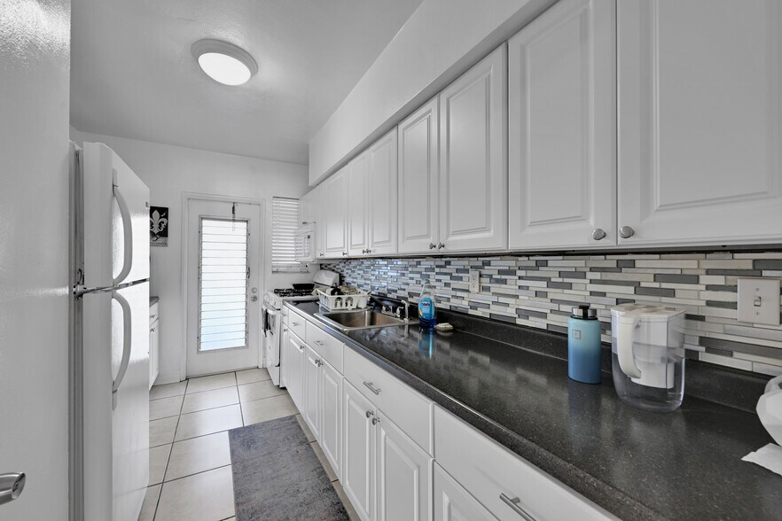 More Photos Of 1240 14th St, Miami Beach Apartments For Sale