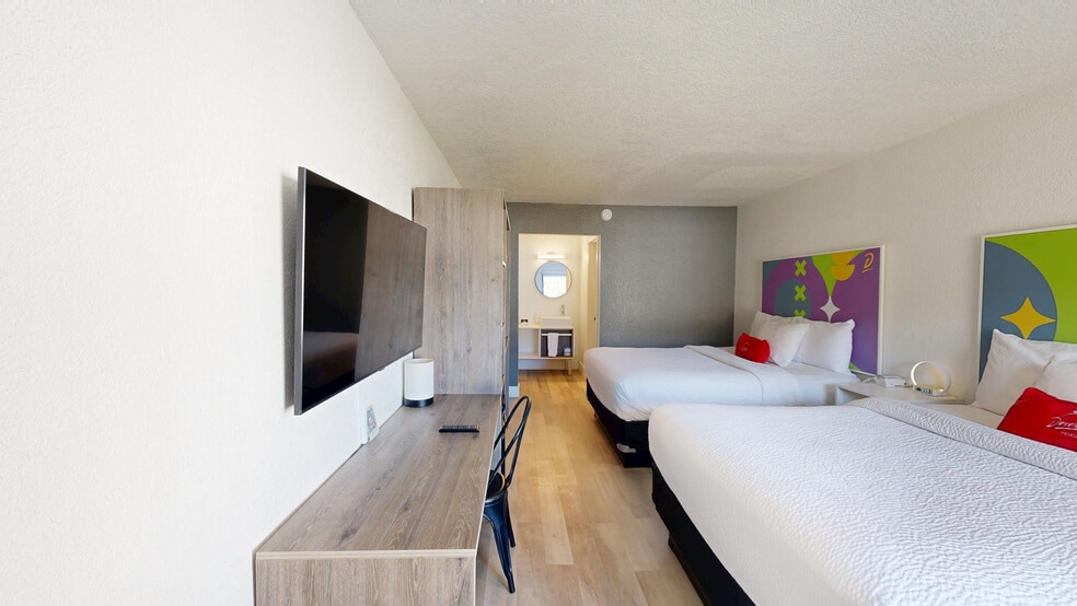 More Photos Of 1153 Airport Rd, Jacksonville Hotel For Sale