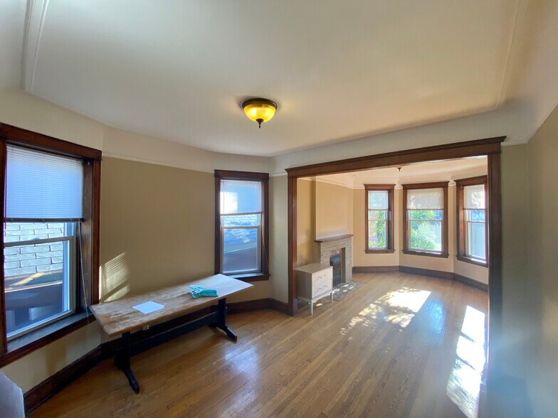 More Photos Of 2439 N Seminary Ave, Chicago Apartments For Sale