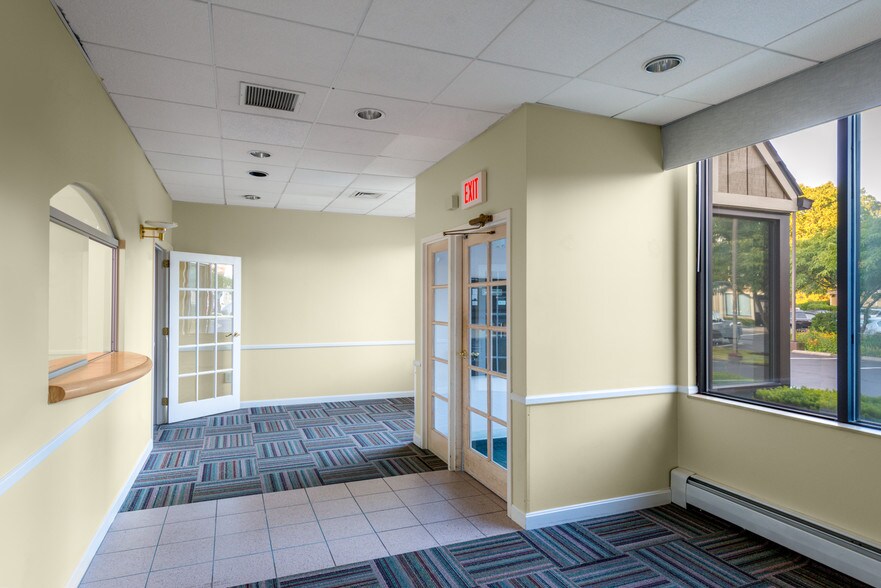 More Photos Of 2168 Diamond Hill Rd, Woonsocket Unknown For Lease