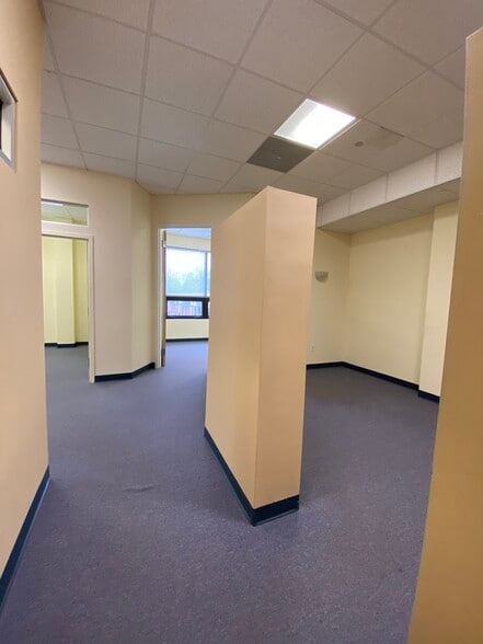 More Photos Of 684 Berkmar Cir, Charlottesville Office For Lease