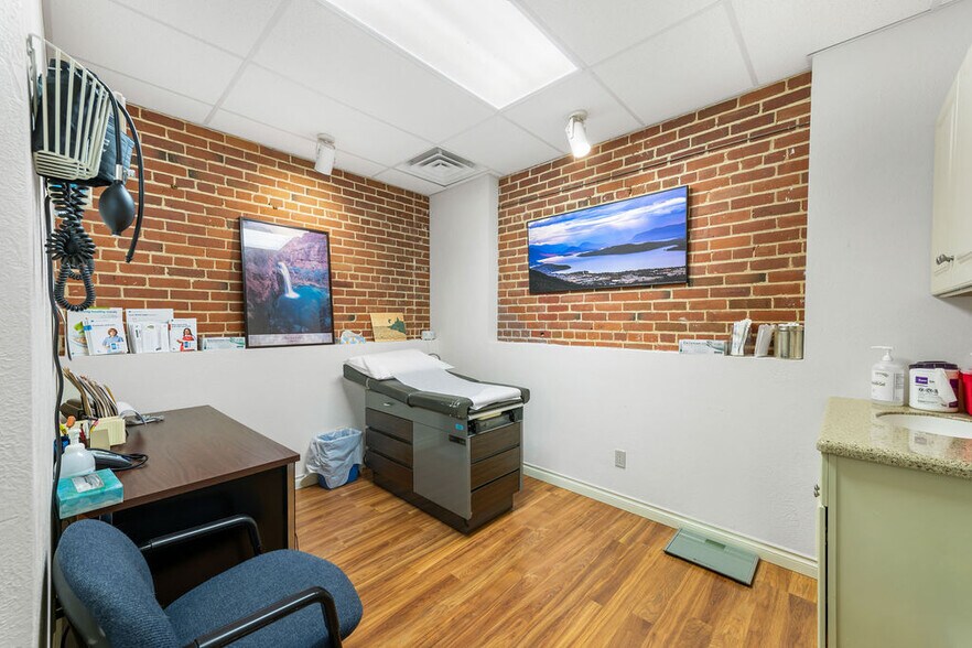 More Photos Of 102 S Euclid Ave, Sandpoint Medical For Lease