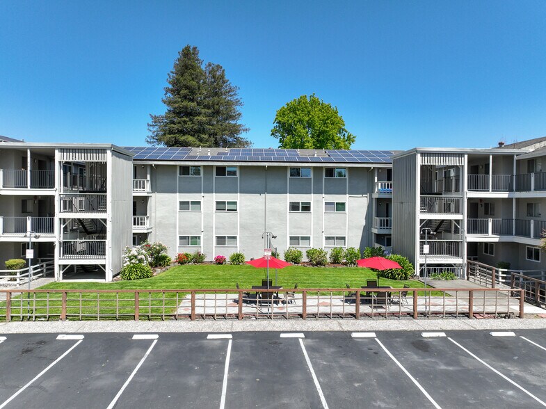 More Photos Of 8025 Beverly Dr, Rohnert Park Apartments For Sale