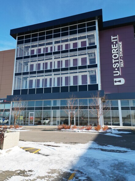 More Photos Of 1135 St. Albert Trl, St. Albert Self Storage For Lease