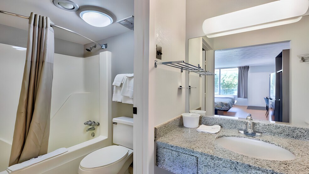 More Photos Of 250 Conicville Rd, Mount Jackson Hotel For Sale