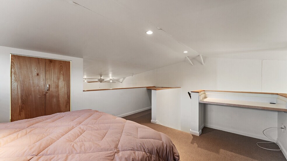 More Photos Of 1320 E Pump Station Rd, Fayetteville Light Manufacturing For Sale