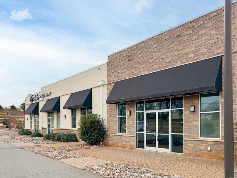 More Photos Of 8811 Charlotte Hwy, Fort Mill Freestanding For Lease