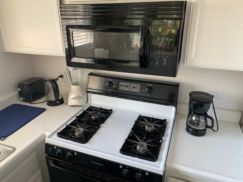 More Photos Of 4210 52nd St, San Diego Apartments For Sale