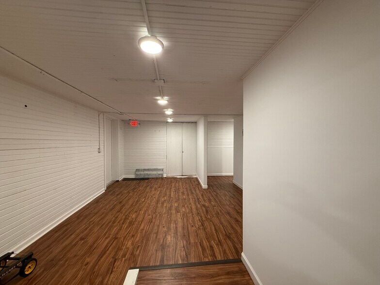 More Photos Of 333 Market St, Zanesville General Retail For Sale