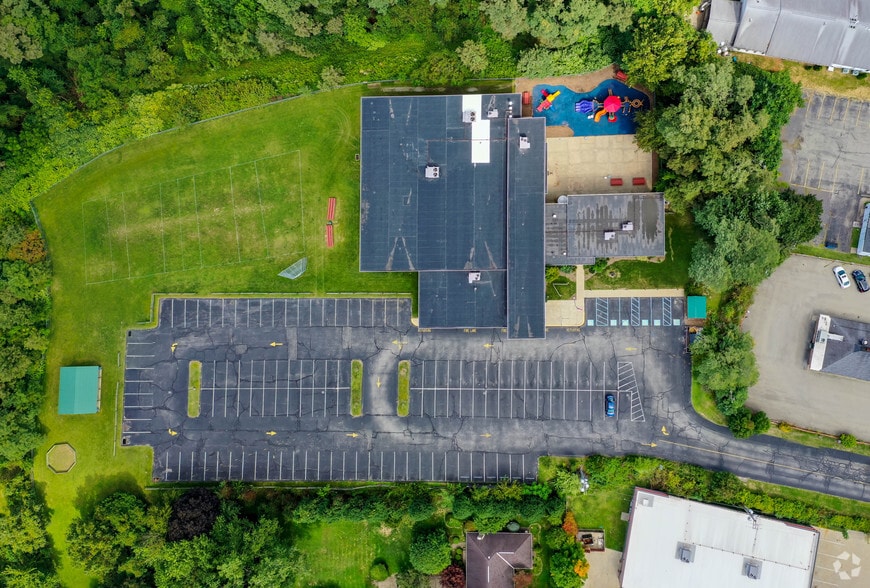 More Photos Of 11817 Frankstown Rd, Pittsburgh Health Club For Sale