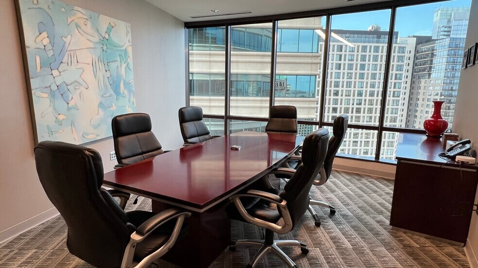 More Photos Of 150 S 5th St, Minneapolis Office For Lease