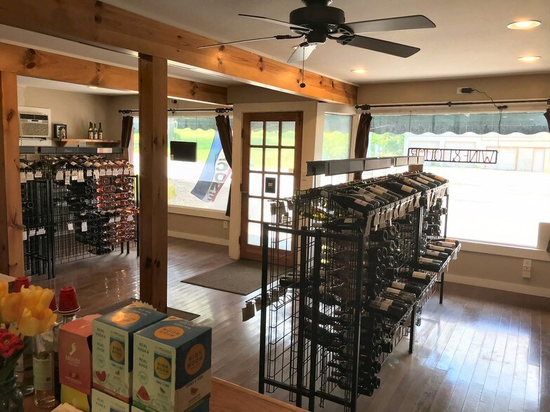 More Photos Of 5059 US Highway 209, Accord Storefront Retail Residential For Sale