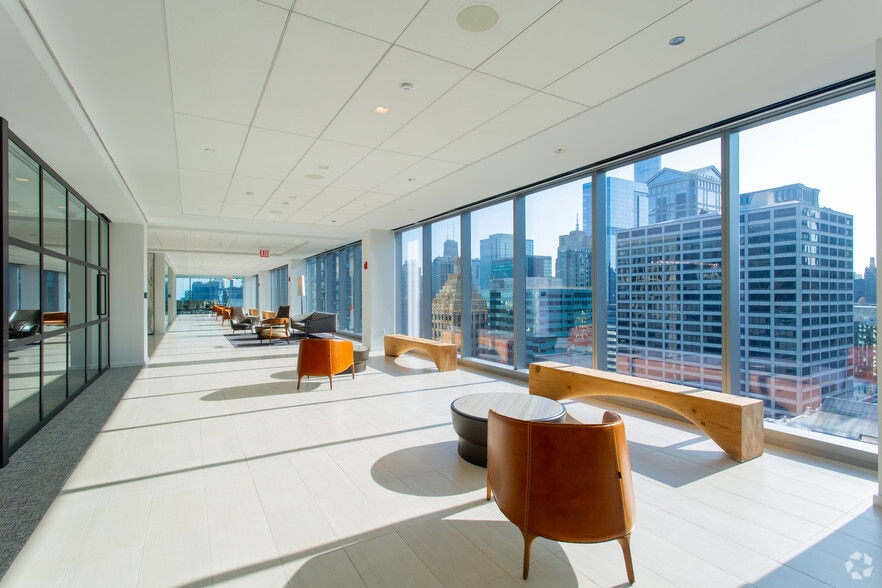 More Photos Of 151 N Franklin St, Chicago Office For Lease