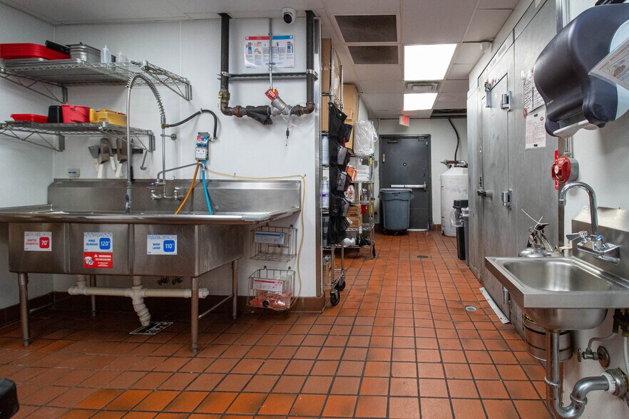 More Photos Of 5908 Orange Blossom Trl, Orlando Fast Food For Sale