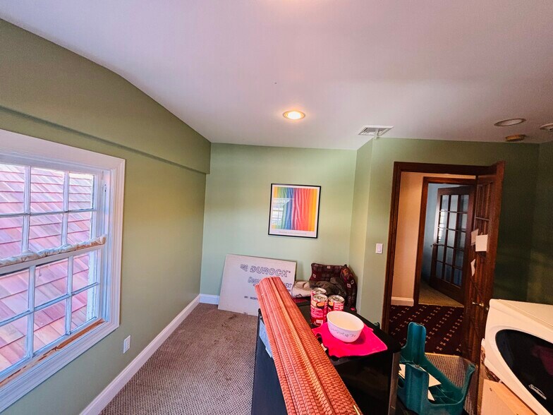 More Photos Of 1345 Old Northern Blvd, Roslyn Storefront Retail Office For Sale