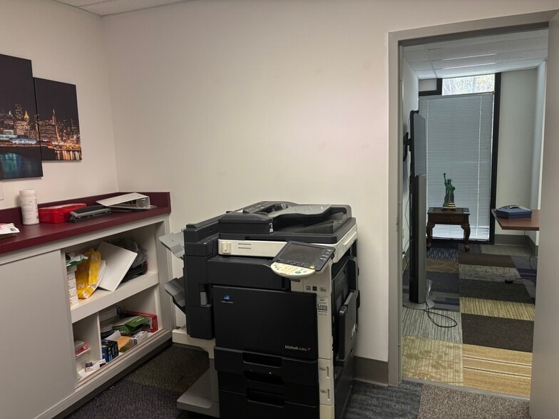 More Photos Of 504 Capital Cir SE, Tallahassee Office For Lease