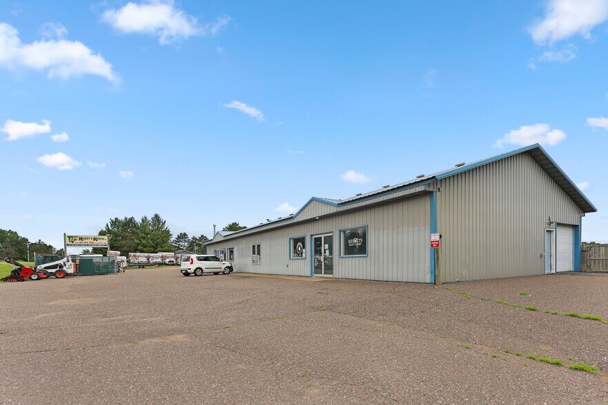 More Photos Of 4628 Isanti Trl, North Branch Freestanding For Lease