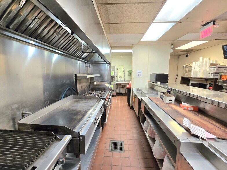 More Photos Of 3139 N Central Ave, Chicago Restaurant For Sale