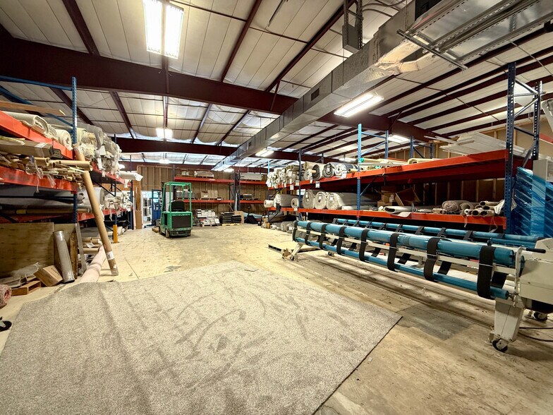 More Photos Of 2145 Edgewood Dr, Lakeland Freestanding For Sale