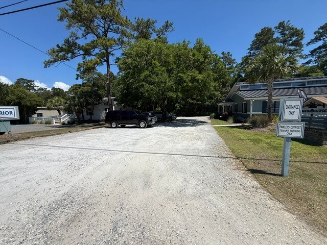 More Photos Of 46 Professional Ln, Pawleys Island Coworking Space