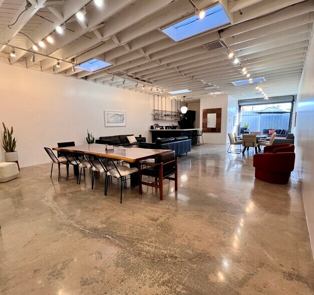 More Photos Of 720 Lincoln Blvd, Venice Office For Lease