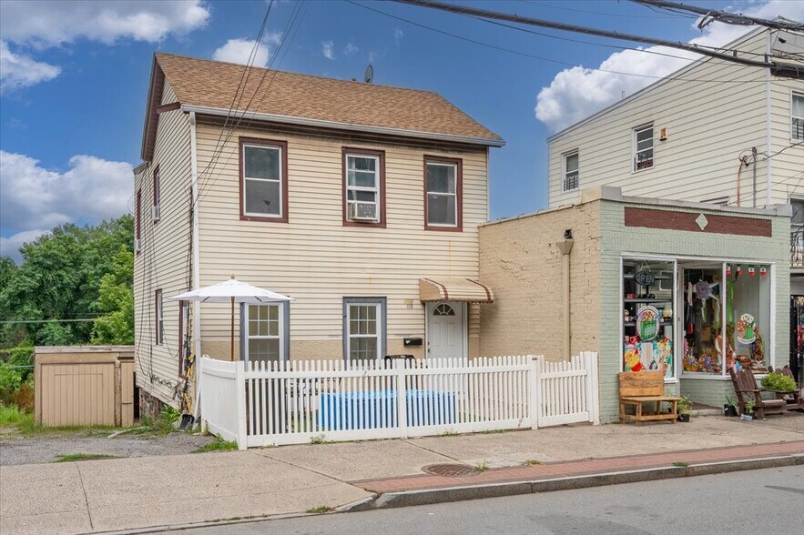More Photos Of 114 Ferris Ave, White Plains Multifamily For Sale