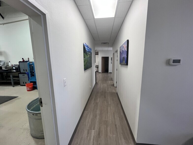 More Photos Of 730-742 Synthes Ave, Monument Manufacturing For Lease