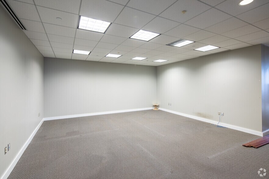 Photo of 30th Floor Ste 