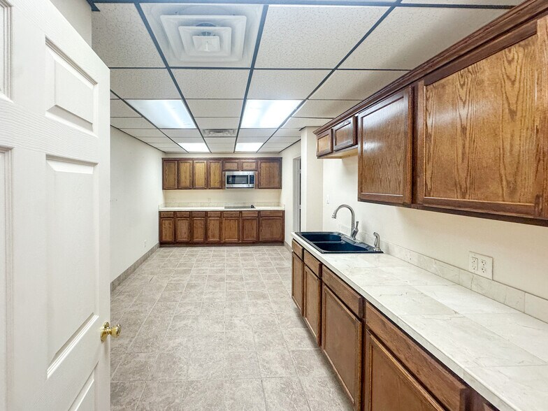 More Photos Of 6501 County Road 150, Midland Industrial For Sale