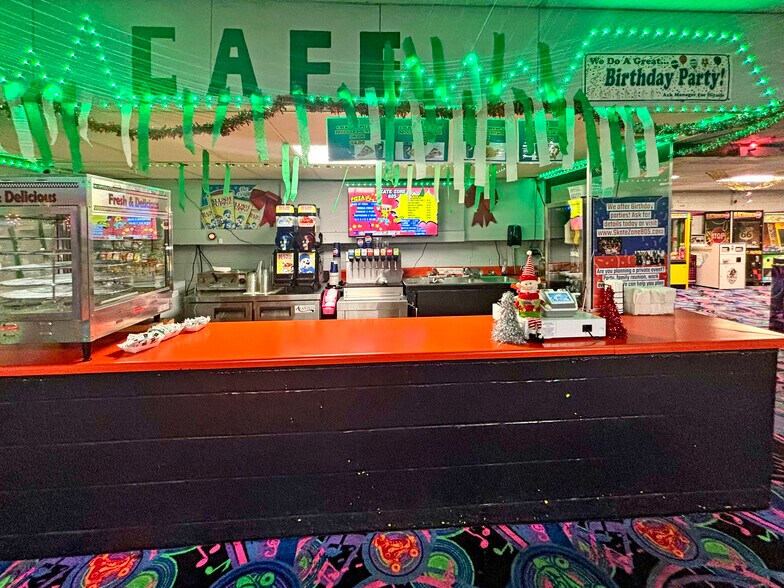 More Photos Of 805 Sater St, Greenville Skating Rink For Sale