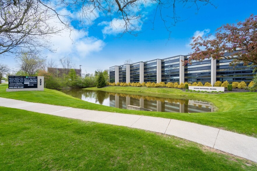 More Photos Of 3055 Plymouth Rd, Ann Arbor Office Residential For Lease