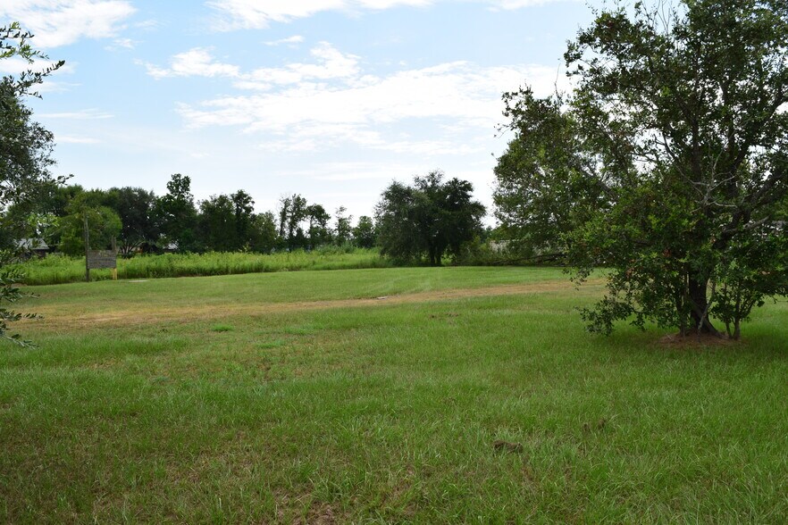 More Photos Of Bailey & McLean Rd., Pearland Land For Sale