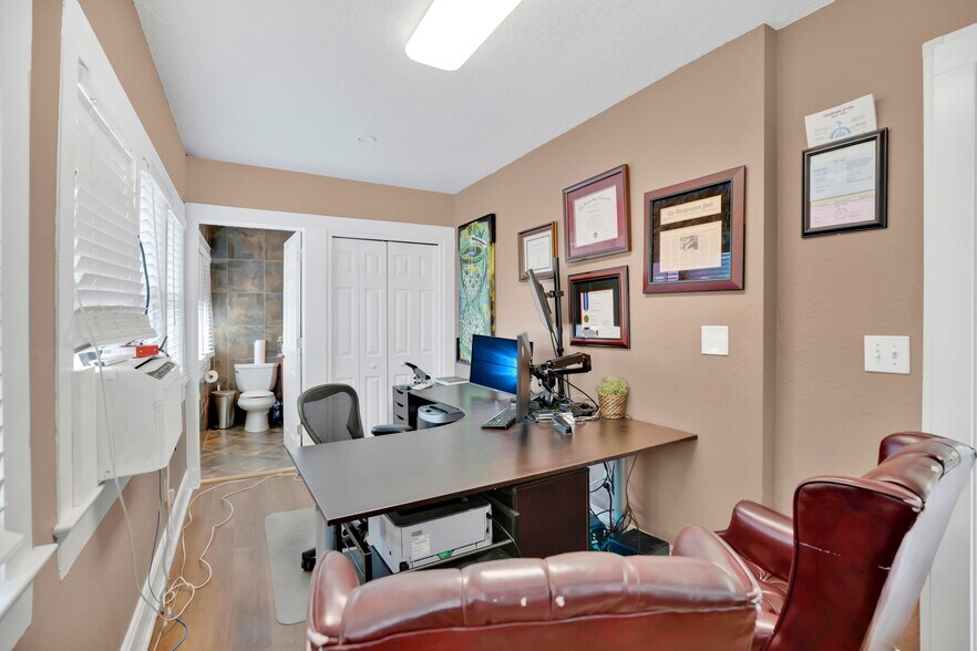 More Photos Of 901 E Washington St, Orlando Office For Sale