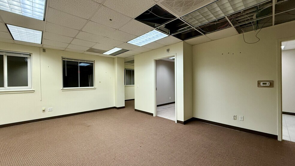 More Photos Of 25 Clark Summit Dr, Bluffton Office Residential For Lease
