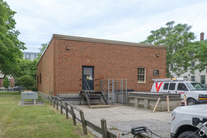 More Photos Of 630 Washington St, Whitman Office For Sale