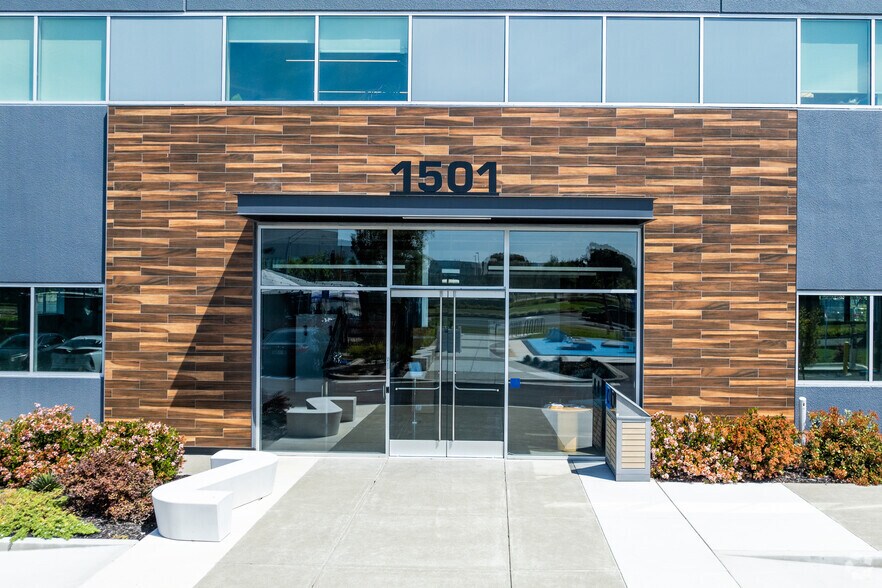 More Photos Of 1501 Harbor Bay Pky, Alameda Research And Development For Lease