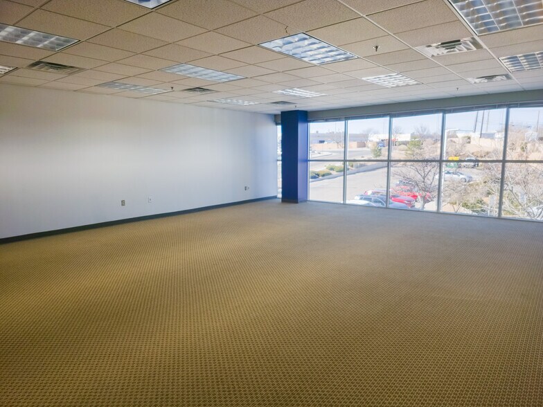 More Photos Of 2600 The American Rd SE, Rio Rancho Office For Lease