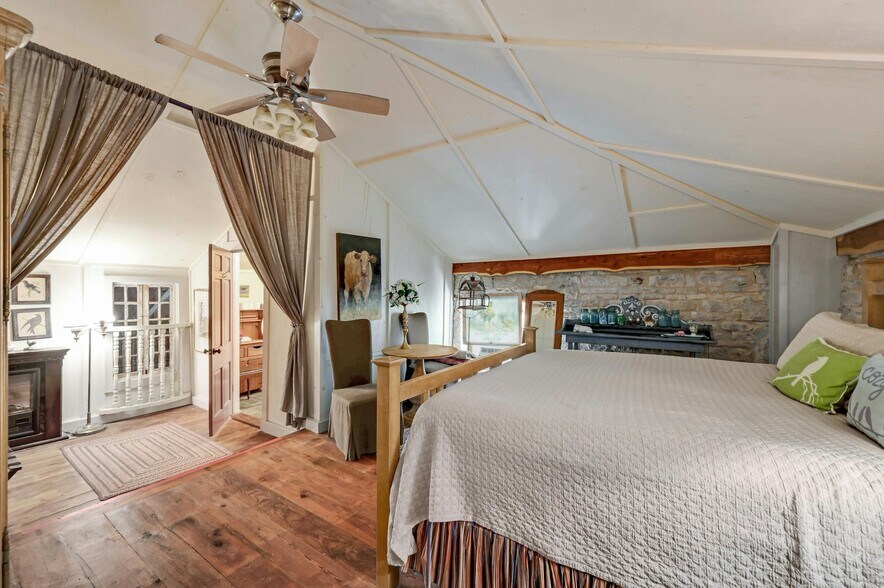 More Photos Of 23351 Ranch to Market 150 rd, Driftwood Specialty For Sale