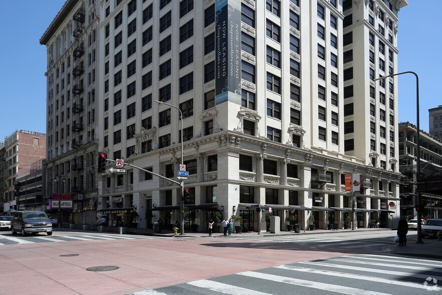 More Photos Of 750 S Broadway, Los Angeles Apartments For Lease