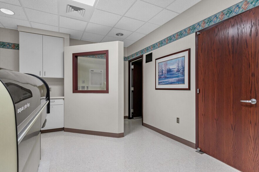 More Photos Of N430 Wood Duck Dr, Fremont Medical For Sale