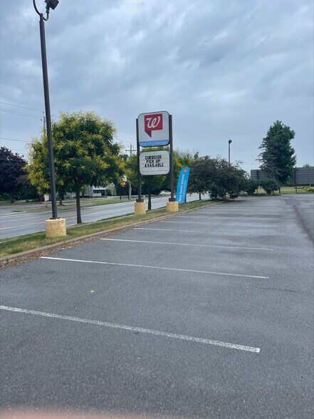 More Photos Of 40 East State St, Mount Morris Drugstore For Sale
