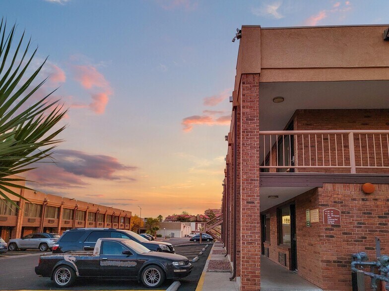 More Photos Of 850 S Bluff St, Saint George Hotel For Sale