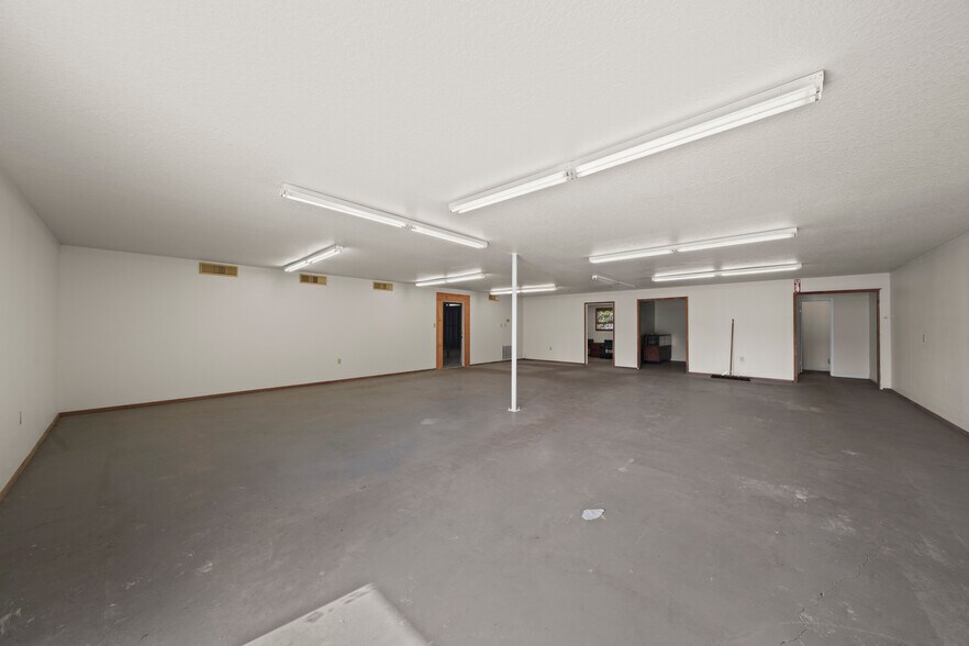 More Photos Of 2318 FM 1128 Rd, Pearland Storefront For Sale