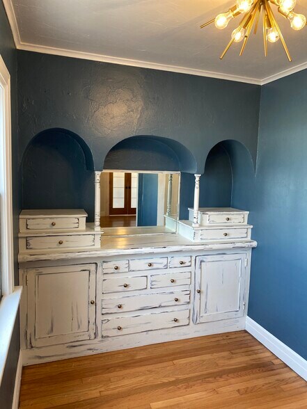 More Photos Of 608 E Eubanks St, Oklahoma City Office For Sale