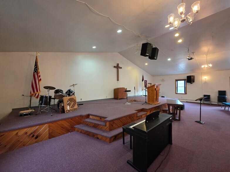 More Photos Of 94 Race Course Rd, Bucksport Religious Facility For Sale